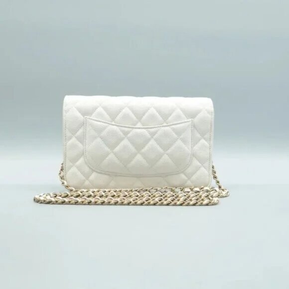 100% Authentic CHANEL Wallet on Chain White Leather Shoulder Bag 3536-083024 - Picture 2 of 12